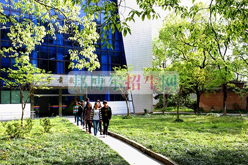 恩施職業(yè)技術學院是幾專