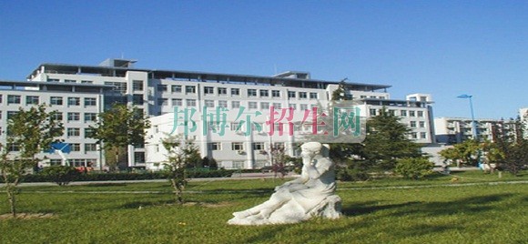 阿拉善職業(yè)技術(shù)學(xué)院?？圃盒閹讓? width=