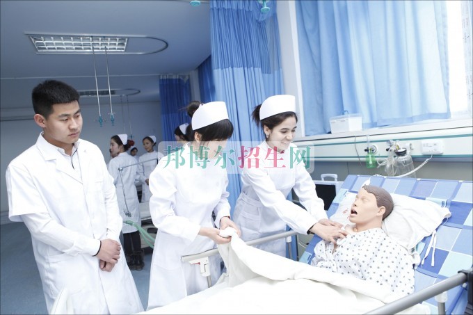 成都哪里有護理學校