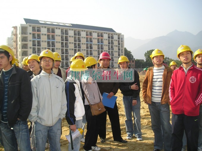 成都哪些大學(xué)有建筑工程技術(shù)大專(zhuān)
