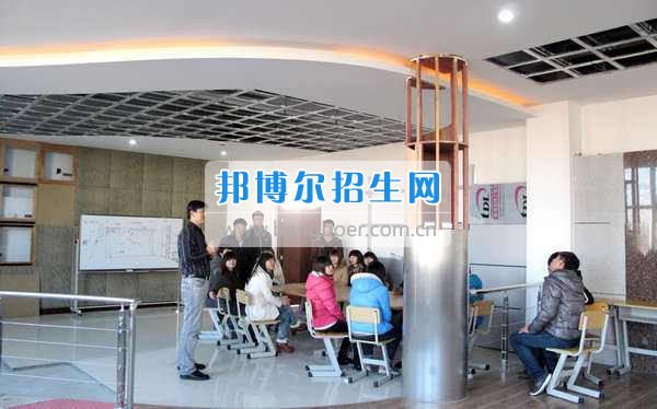 成都建筑裝飾工程技術什么時間招生