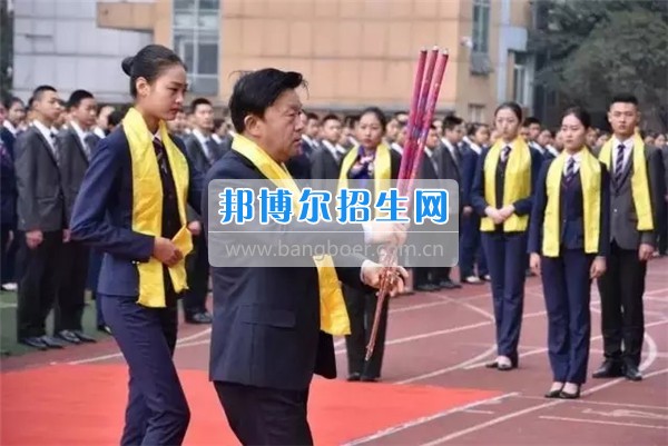 成都航空旅游職業(yè)學校2017年清明祭祖儀式