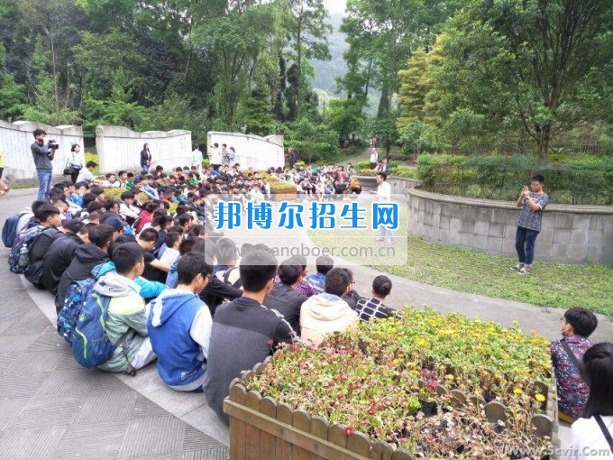 以機(jī)車之心 品湔堋之美