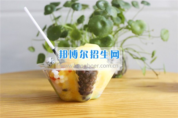 成都希望航空職業(yè)學(xué)校美味冷飲大曝光！據(jù)說，正數(shù)第三的是同學(xué)們最喜愛的冷飲！