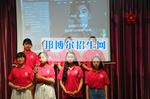 重慶工商大學(xué)派斯學(xué)院舉行青春“三下鄉(xiāng)”，我們在路上活動