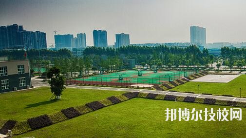 重慶城市建設(shè)技工學(xué)校2020年報(bào)名條件、招生要求、招生對(duì)象
