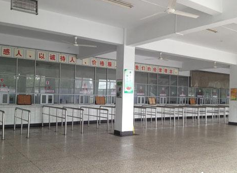 南京金陵高等職業(yè)技術(shù)學校食堂情況