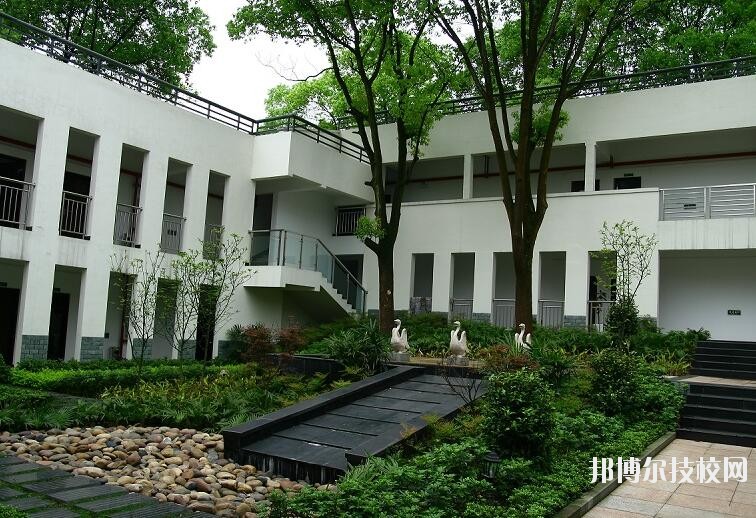 中國(guó)人民解放軍總參謀部信息化部直屬工廠職業(yè)技術(shù)學(xué)校怎么樣、好不好