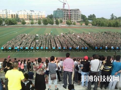 成都華夏衛(wèi)校2020年報(bào)名條件、招生要求、招生對象