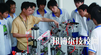 甘肅省機(jī)械工業(yè)學(xué)校2020年招生辦聯(lián)系電話(huà)