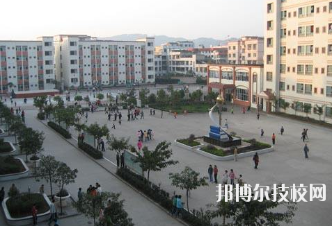 重慶企業(yè)管理學(xué)校2020年報(bào)名條件、招生要求、招生對(duì)象