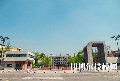 四川現(xiàn)代科技職業(yè)學(xué)校2020年報名條件、招生要求、招生對象