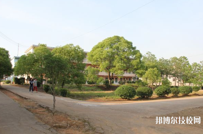 玉山職業(yè)中等專(zhuān)業(yè)學(xué)校2020年招生辦聯(lián)系電話(huà) 