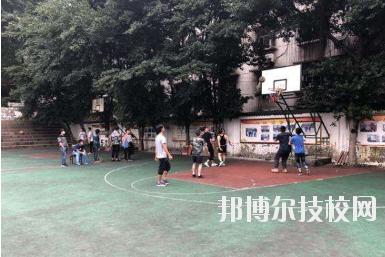 重慶航運(yùn)旅游學(xué)校2020年招生辦聯(lián)系電話(huà)