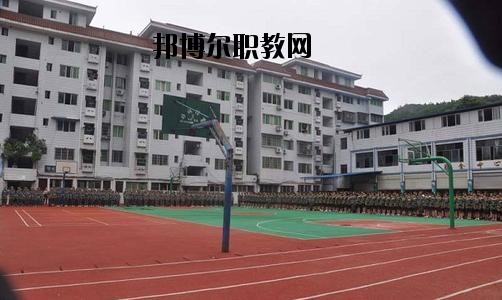 南充中等專業(yè)學校2020年報名條件、招生要求、招生對象