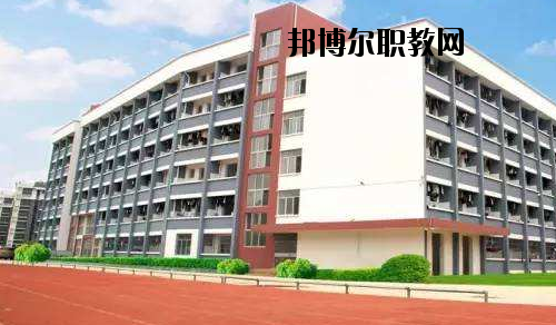 廣西商業(yè)技師學院2020年報名條件、招生要求、招生對象