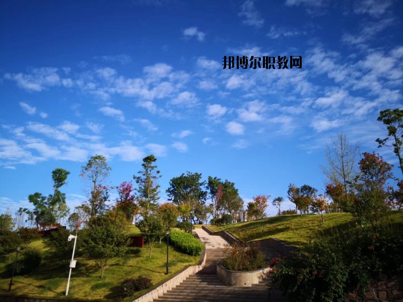 成都市工業(yè)職業(yè)技術(shù)學(xué)校2020年報名條件、招生要求、招生對象