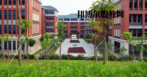 東莞輕工業(yè)學(xué)校2020年報(bào)名條件、招生要求、招生對(duì)象