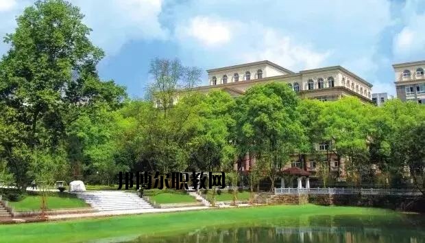 武穴理工中等專業(yè)學校2020年招生辦聯(lián)系電話