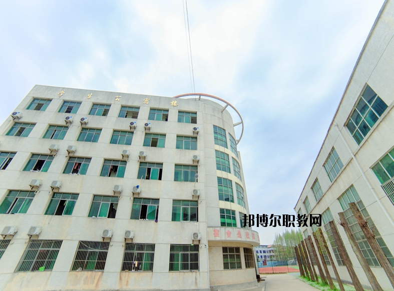 黃岡技師學(xué)院2020年報名條件、招生要求、招生對象