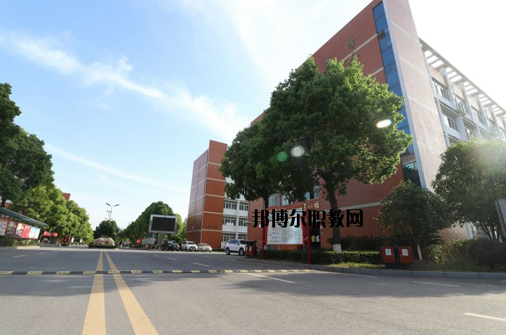 江陵職教中心2020年報名條件、招生要求、招生對象