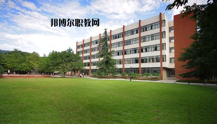 黃岡電子信息學(xué)校2020年報(bào)名條件、招生要求、招生對(duì)象