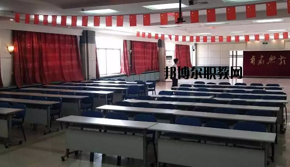 甘肅信息工程技術(shù)中等專業(yè)學(xué)校2020年學(xué)費(fèi)、收費(fèi)多少