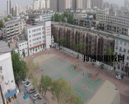 鄭州經(jīng)濟(jì)貿(mào)易學(xué)校2021年報(bào)名條件、招生對(duì)象
