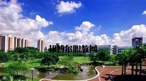 安陸深藍(lán)電子工業(yè)技術(shù)學(xué)校2020年報(bào)名條件、招生要求、招生對(duì)象
