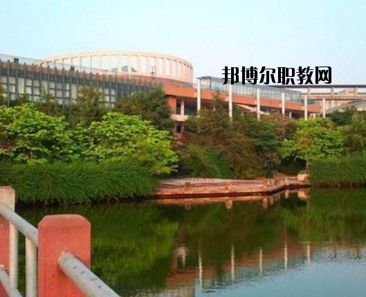 宜昌體育運(yùn)動(dòng)學(xué)校2020年報(bào)名條件、招生要求、招生對(duì)象