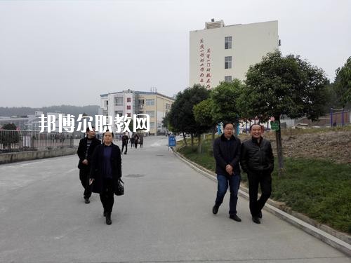 綿陽游仙職業(yè)教育中心2020年報名條件、招生要求、招生對象