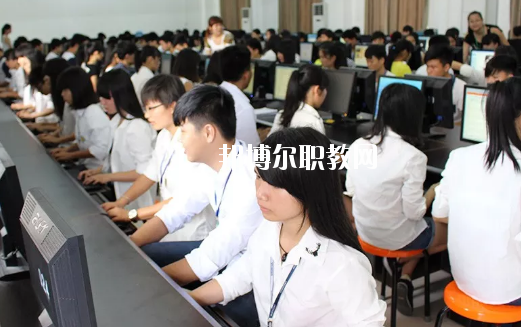 廉江興華職業(yè)技術(shù)學(xué)校2020年報名條件、招生要求、招生對象