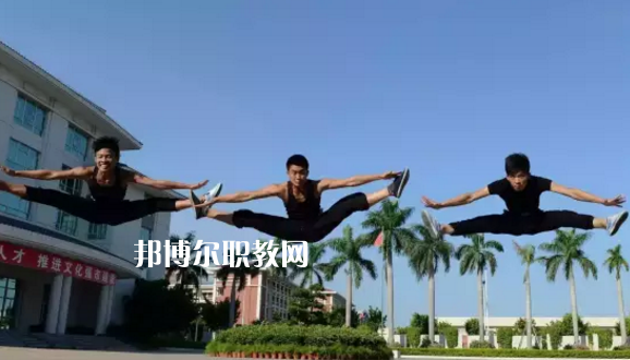 汕頭文化藝術(shù)學(xué)校2021年學(xué)費、收費多少