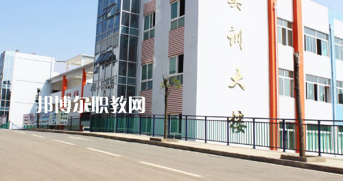 畢節(jié)同心農工中等職業(yè)技術學校2021年報名條件、招生要求、招生對象