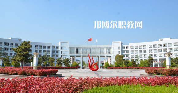 江蘇省宿遷中等專業(yè)學校2022年學費、收費多少