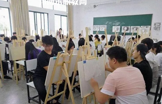 榆中縣職業(yè)教育中心2022年學費、收費多少