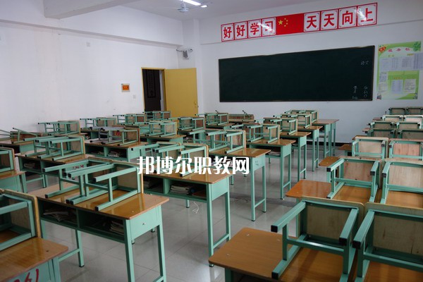 重慶聚英技工學(xué)校升學(xué)部怎么樣、好不好