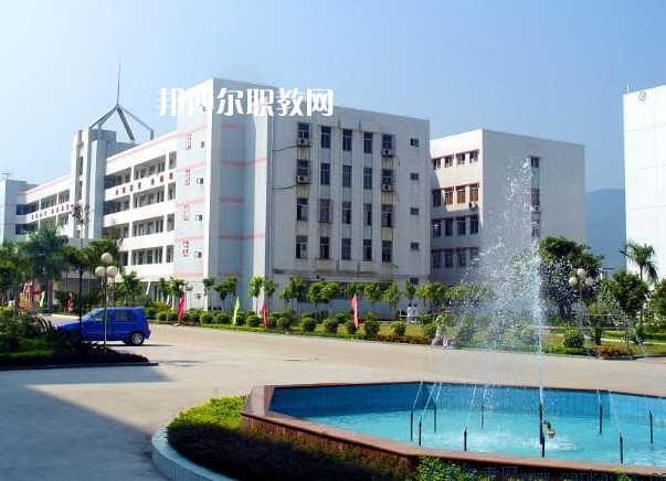 肇慶商貿(mào)中等職業(yè)學校地址在哪里