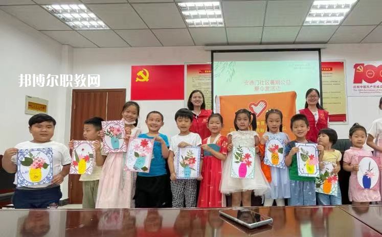 南京中華中等專業(yè)學(xué)校2022年報(bào)名條件、招生要求、招生對(duì)象