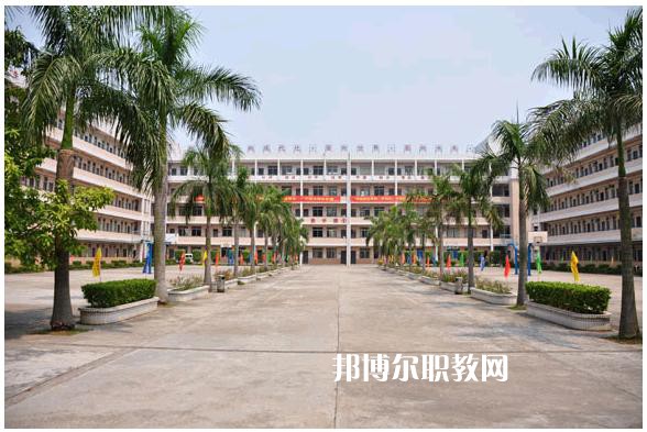 重慶益民技工學校2022年報名條件、招生要求、招生對象