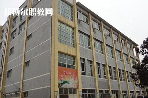 貴陽白云區(qū)職業(yè)技術學校2022年報名條件、招生要求、招生對象