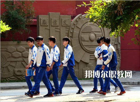 邯鄲第二財(cái)經(jīng)學(xué)校2022年招生辦聯(lián)系電話(huà)