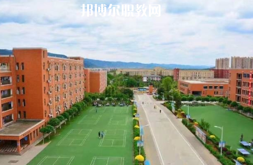 重慶松溉中等職業(yè)技術(shù)學校2022年報名條件、招生對象