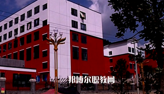貴州鳳岡縣中等職業(yè)學(xué)校2022年報(bào)名條件、招生要求、招生對(duì)象