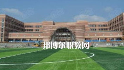遵義航天工業(yè)學校2022年學費、收費多少