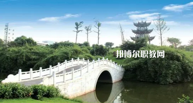 瀘州醫(yī)學(xué)院衛(wèi)生學(xué)校2022年報(bào)名條件、招生要求、招生對(duì)象