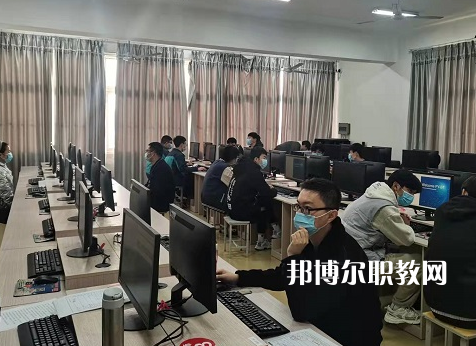 江蘇省盱眙中等專業(yè)學(xué)校2022年學(xué)費、收費多少