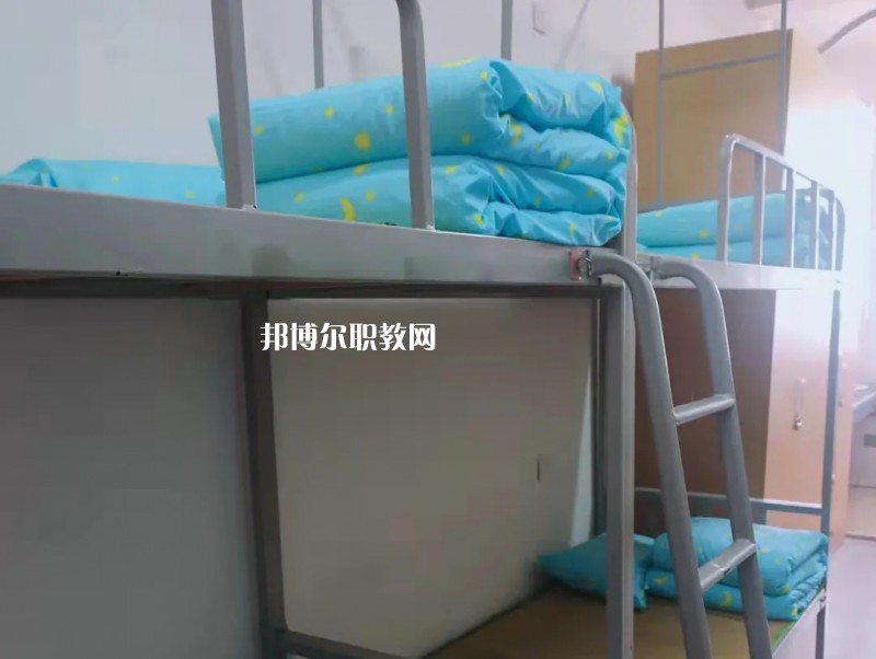 江蘇建湖中等專(zhuān)業(yè)學(xué)校2022年宿舍條件