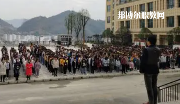 望謨中等職業(yè)學(xué)校2022年錄取分數(shù)線