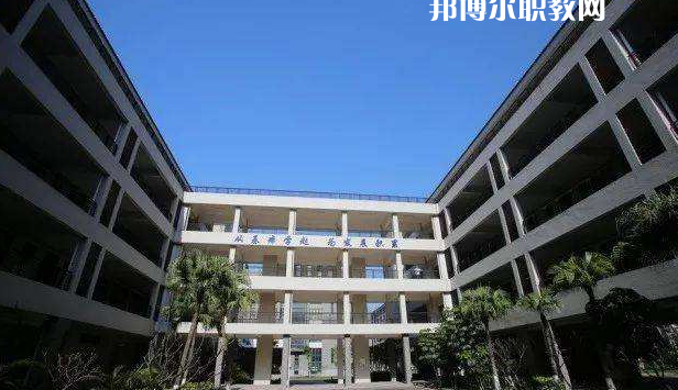 佛山高明區(qū)高級技工學(xué)校2022年報名條件、招生要求、招生對象